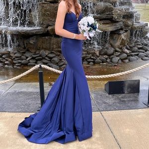 Sherri Hill Navy dress. Size 00 worn one time